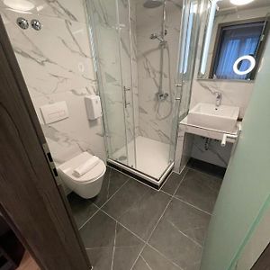 Deluxe Zimmer mit Kingsize-Bett